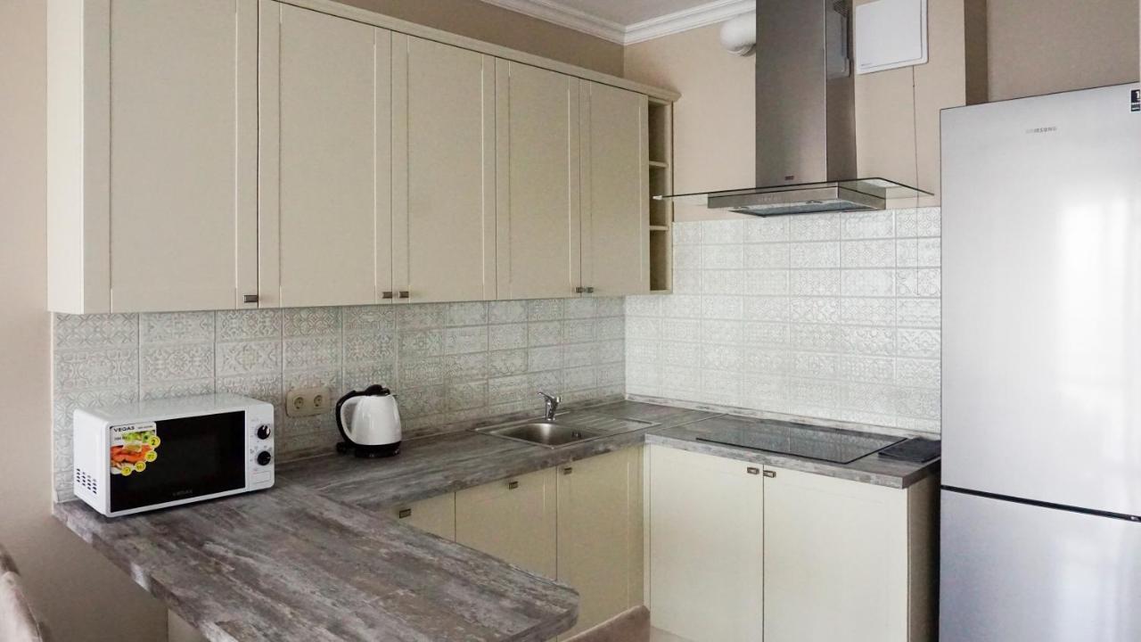 Luxury Apartment Near Metro Station Osokorky Kiev Buitenkant foto