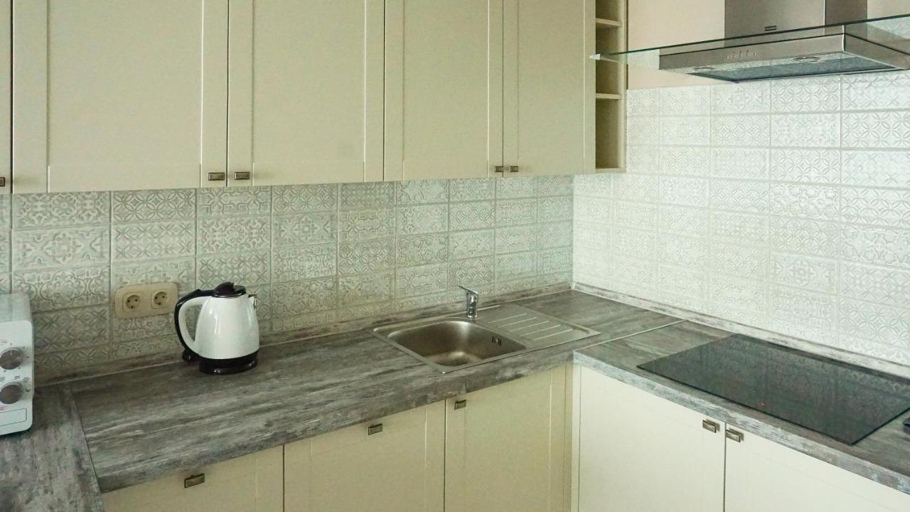 Luxury Apartment Near Metro Station Osokorky Kiev Buitenkant foto
